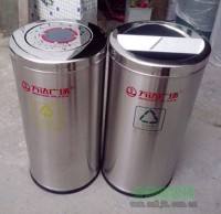 萬(wàn)達(dá)廣場(chǎng)戶(hù)外圓形分類(lèi)果皮箱