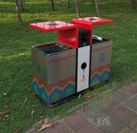 戶外加厚不銹鋼環保分類垃圾箱