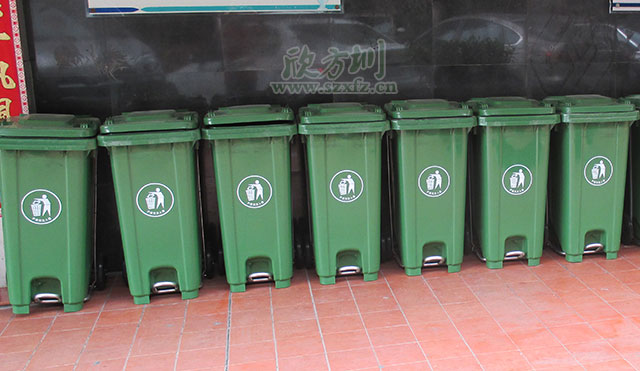 社區(qū)移動塑料垃圾桶 社區(qū)移動塑料垃圾桶